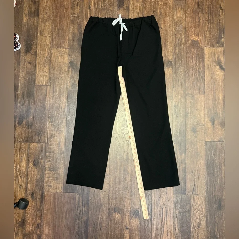 Men’s Figs Pisco Basic Scrub Pants Size Men’s Medium Color Black